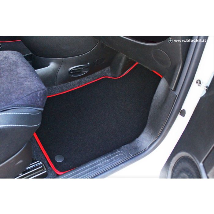 CORA Set Tappeti Auto In Moquette Per Volvo S40/V50 (2007+) - 4 Pezzi Anteriori+Posteriori - Nero Con Battitacco Termosaldato - 4